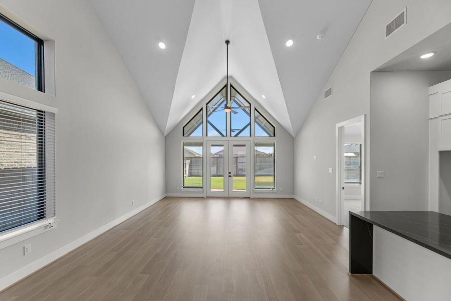 Spacious, unfurnished interior of a new home in Audubon, Magnolia (Image 19).