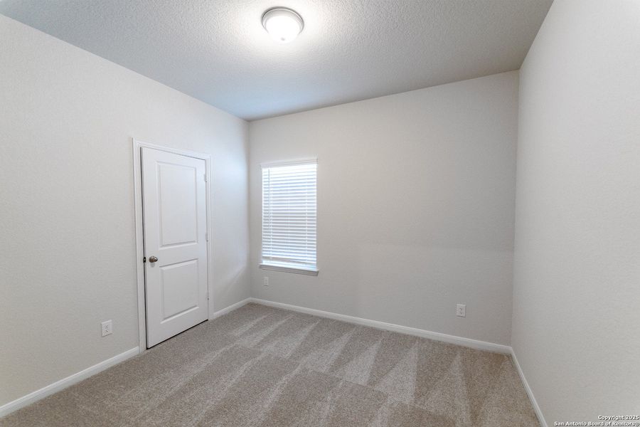 Spacious, unfurnished interior of a new home in Hunter's Ranch, San Antonio (Image 13). Spacious, unfurnished interior of a new home in Hunter's Ranch, San Antonio (Image 13).