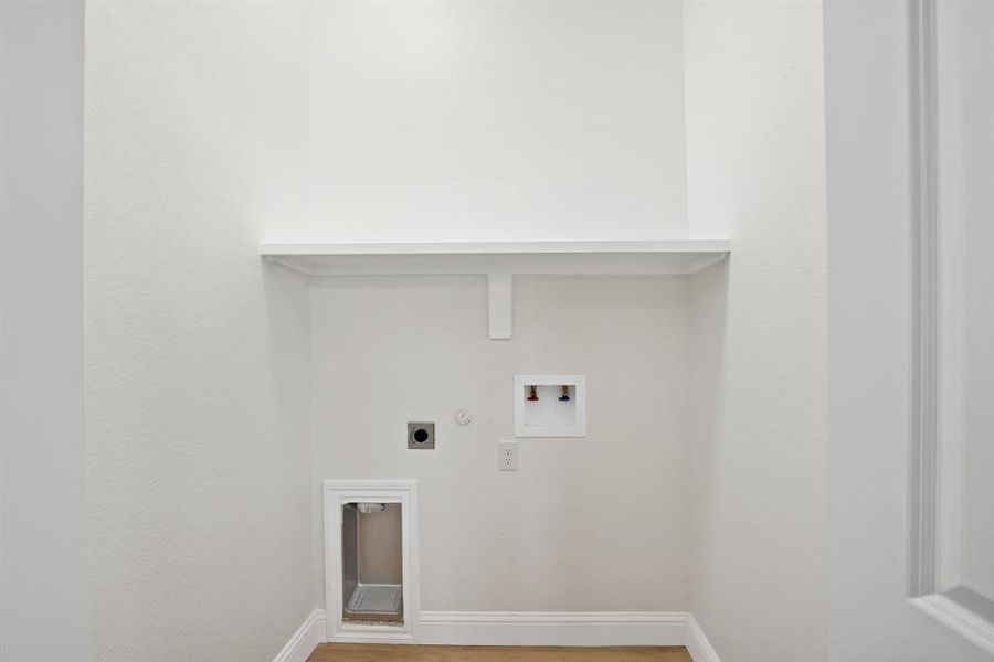 Spacious, unfurnished interior of a new home in , Fort Worth (Image 22). Spacious, unfurnished interior of a new home in , Fort Worth (Image 22).