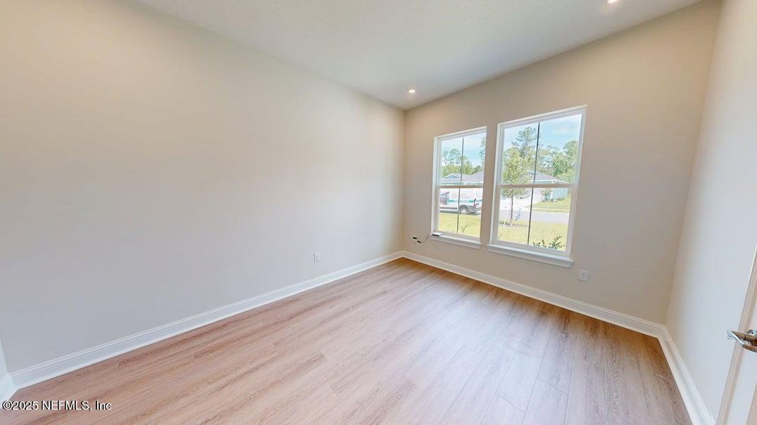 Spacious, unfurnished interior of a new home in RiverTown - Vista, St. Johns (Image 17).