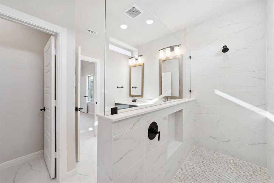 Furnished interior view inside a new home in Mantua Point Gardens, Van Alstyne (Image 14). Furnished interior view inside a new home in Mantua Point Gardens, Van Alstyne (Image 14).