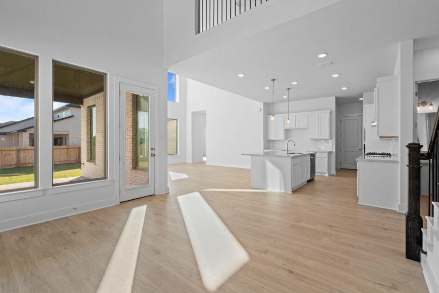 From Casual Dining to Kitchen From Casual Dining to Kitchen