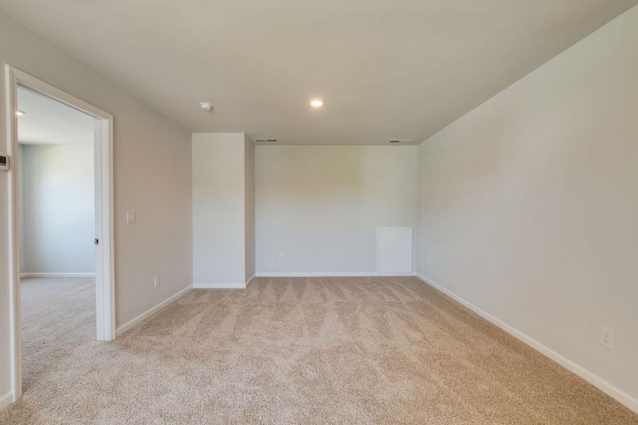 Representative unfurnished interior of a home built from the BELFORT by D.R. Horton in Woodbridge Glen Single Family, Lebanon (Image 18).