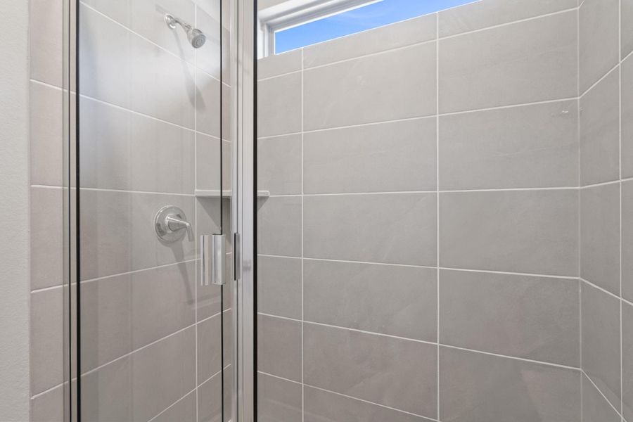 Close-up of interior finishes inside a home in Westridge Cove, Conroe (Image 13).