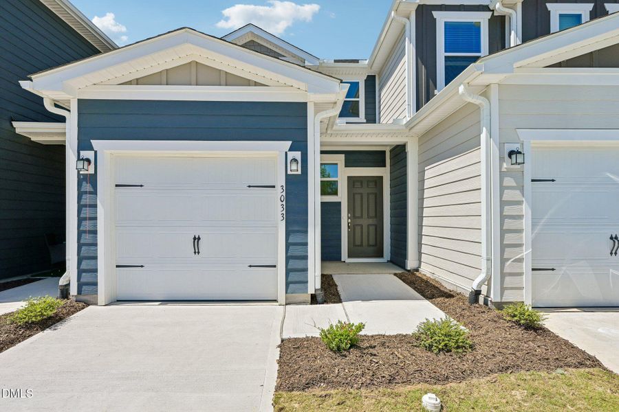 3-web-or-mls-Glen Lyon Drive-S2204-003