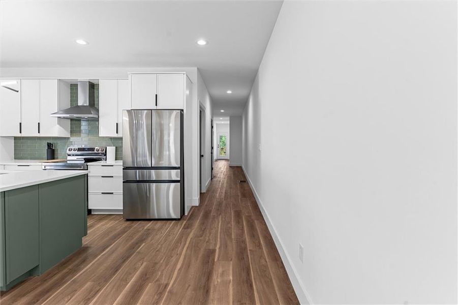 Furnished interior view inside a new home in , Atlanta (Image 74).