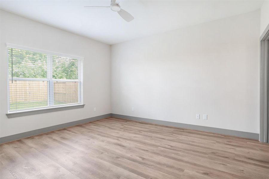 Image 17 of a home in Avenue Park. Image 17 of a home in Avenue Park.