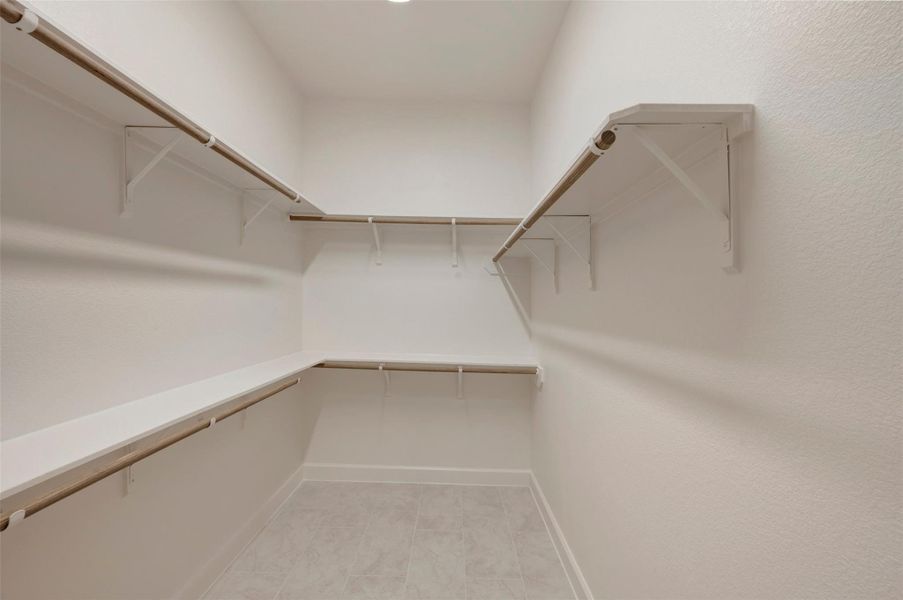 Spacious, unfurnished interior of a new home in Harvest Green - Reserve Collection, Richmond (Image 18).
