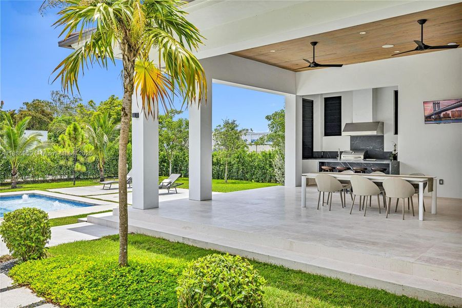 Image 34 of a home in .