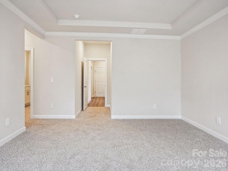 Photo is not of the actual home, but is an inspirational photo of builder’s model home and may depict options, furnishings, and/or decorator features that are not included Photo is not of the actual home, but is an inspirational photo of builder’s model home and may depict options, furnishings, and/or decorator features that are not included