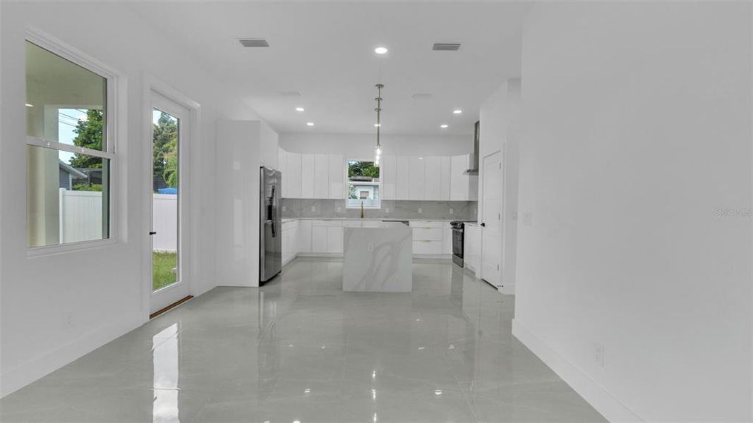 Spacious, unfurnished interior of a new home in , St. Petersburg (Image 29). Spacious, unfurnished interior of a new home in , St. Petersburg (Image 29).