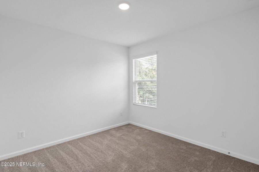Spacious, unfurnished interior of a new home in , Jacksonville (Image 20).