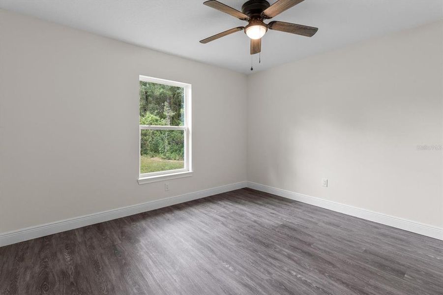 Spacious, unfurnished interior of a new home in , Dunnellon (Image 17).