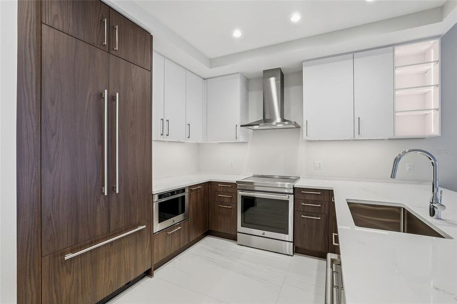 Furnished interior view inside a new home in , St. Petersburg (Image 16).