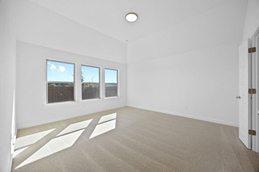 Spacious, unfurnished interior of a new home in Stallion Run, Buda (Image 20). Spacious, unfurnished interior of a new home in Stallion Run, Buda (Image 20).