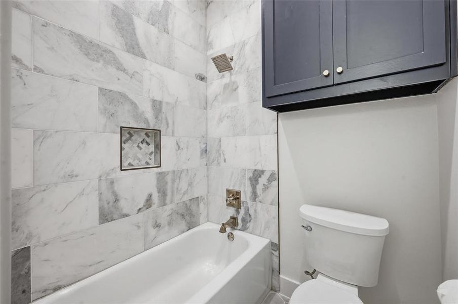 Furnished interior view inside a new home in , Weatherford (Image 8).