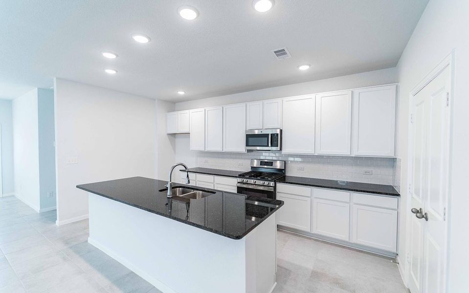 Furnished interior view inside a new home in Cielo, Conroe (Image 4).