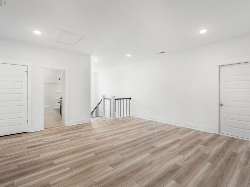 Spacious, unfurnished interior of a new home in Shelton Square, Murfreesboro (Image 53). Spacious, unfurnished interior of a new home in Shelton Square, Murfreesboro (Image 53).