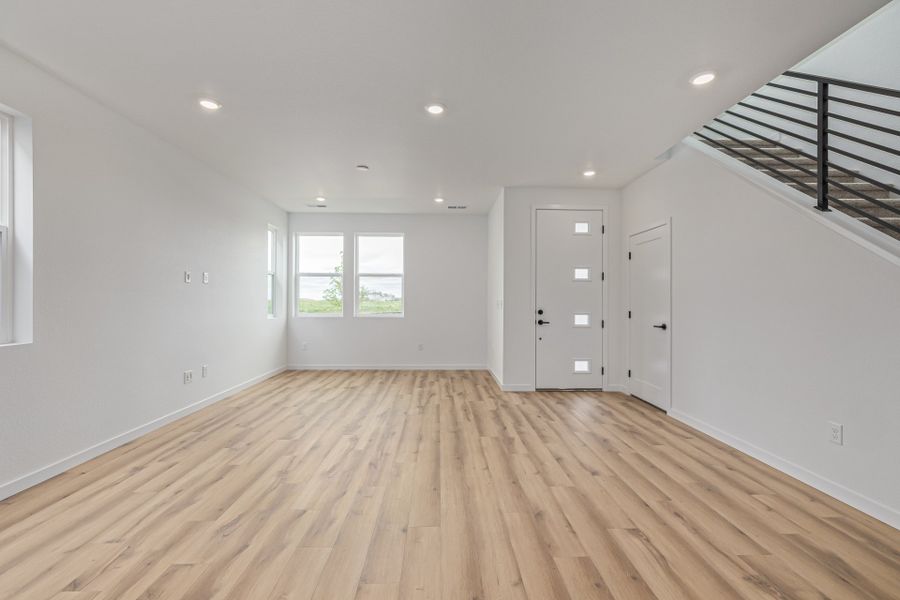Spacious, unfurnished interior of a new home in Painted Prairie, Aurora (Image 17).