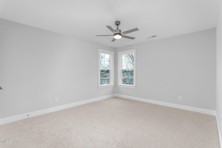 1246 Jamestowne Drive-40