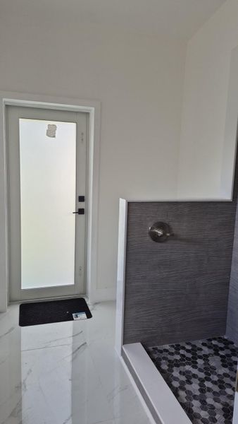 4-02ec325e-58fa-4a4c-802b-3bfc96cfcbed