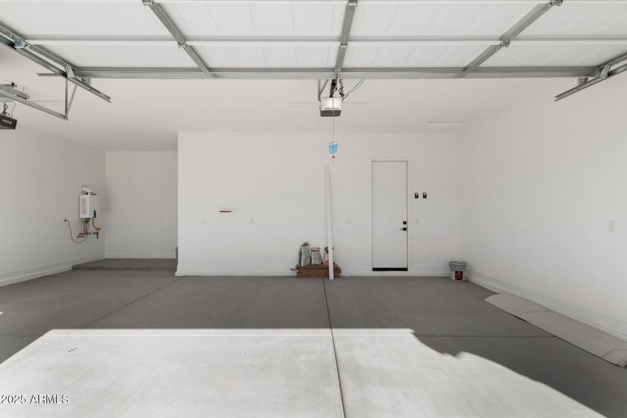 28 - Kingbird 28 - Kingbird