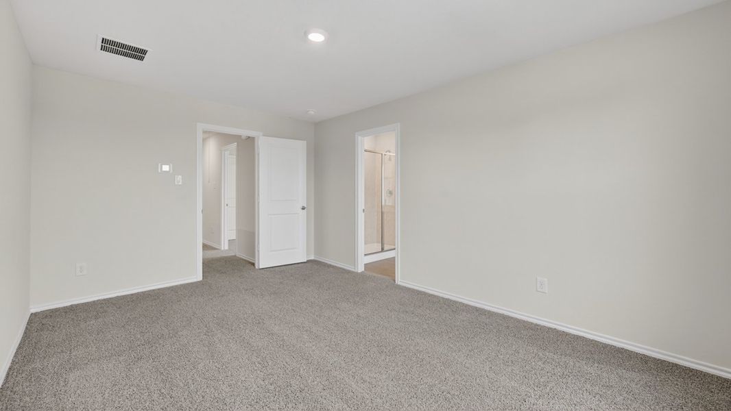 Spacious, unfurnished interior of a new home in Maplewood Meadows, Talty (Image 19).