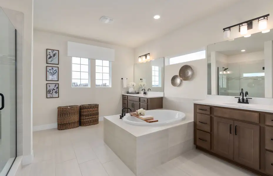 Furnished interior view inside a new home in Foothills Preserve, Mount Dora (Image 5). Furnished interior view inside a new home in Foothills Preserve, Mount Dora (Image 5).