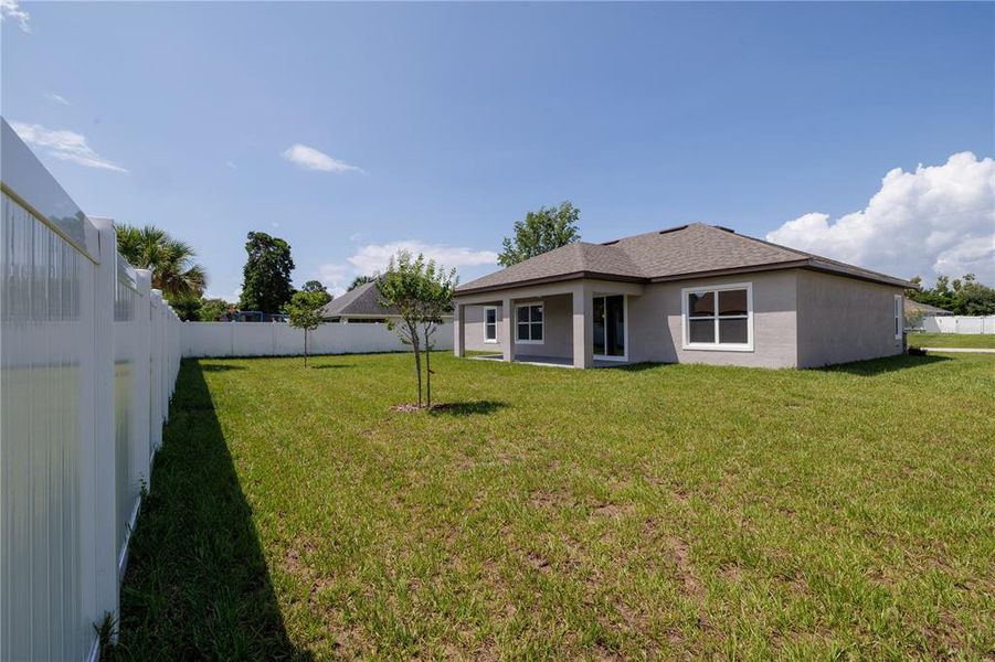 Exterior details and patio area of a home in , Palm Coast (Image 25).