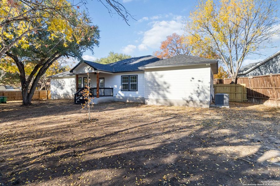 Exterior details and patio area of a home in , San Antonio (Image 3).