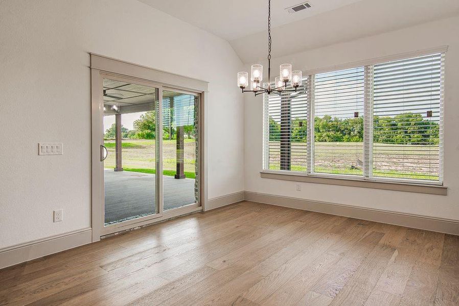 Spacious, unfurnished interior of a new home in , Sherman (Image 22).