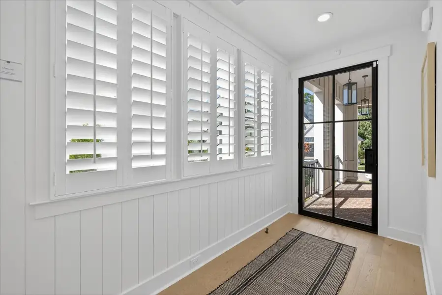 Representative unfurnished interior of a home built from the Laguna Sur by Classica Homes in Enclave at McKee, Charlotte (Image 22).