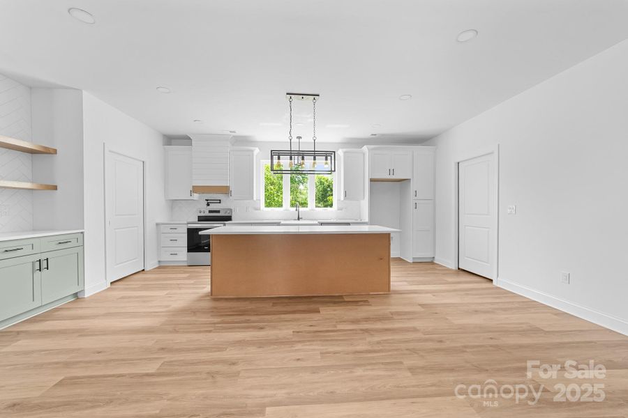 Image 32 of a home in . Image 32 of a home in .