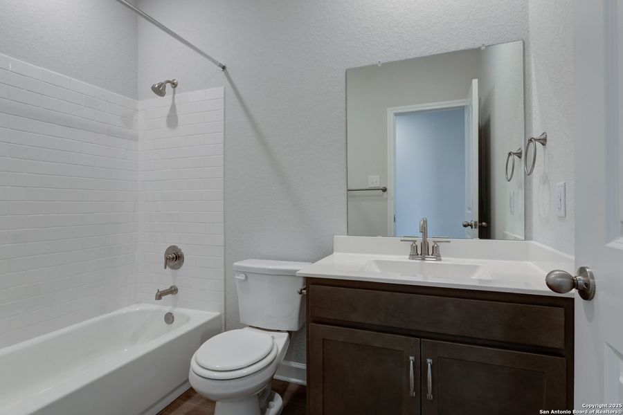 Furnished interior view inside a new home in Enclave at Hennersby Hollow 50's, San Antonio (Image 14). Furnished interior view inside a new home in Enclave at Hennersby Hollow 50's, San Antonio (Image 14).