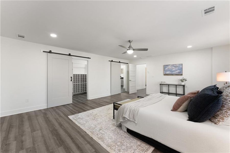 Furnished interior view inside a new home in , Gainesville (Image 18).