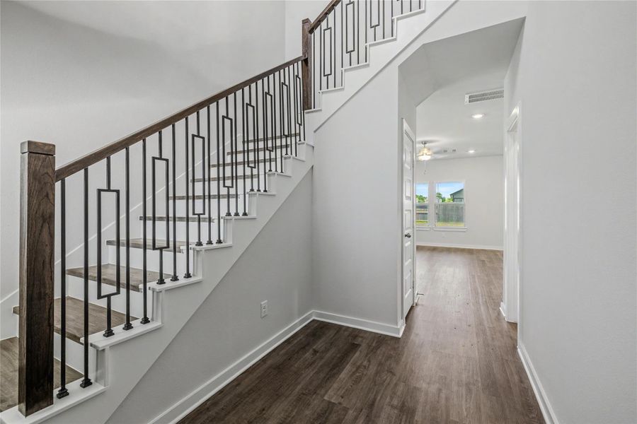 Spacious, unfurnished interior of a new home in Glendale Lakes, Arcola (Image 25). Spacious, unfurnished interior of a new home in Glendale Lakes, Arcola (Image 25).