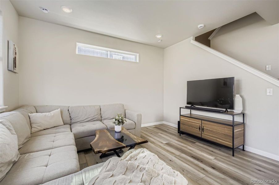 Furnished interior view inside a new home in Fickel Farm, Berthoud (Image 13).