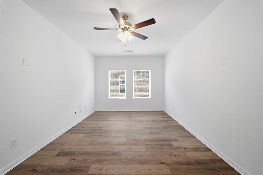Spacious, unfurnished interior of a new home in Westridge, McKinney (Image 20).