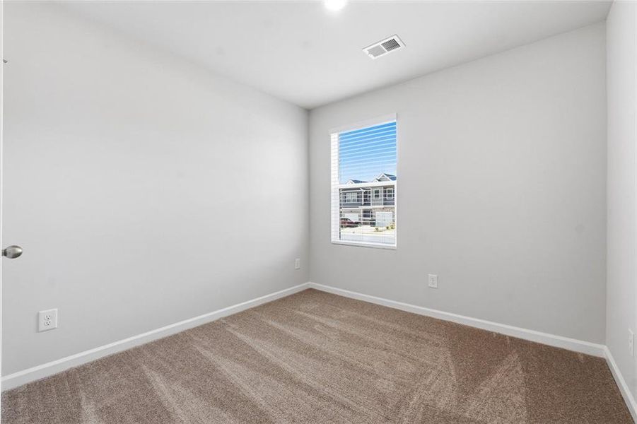 Spacious, unfurnished interior of a new home in Azalea Hills, Temple (Image 20). Spacious, unfurnished interior of a new home in Azalea Hills, Temple (Image 20).