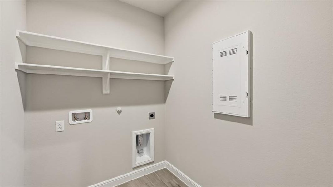 Spacious, unfurnished interior of a new home in Legado, Cleburne (Image 10).