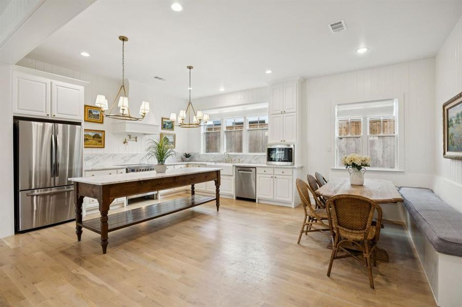 Furnished interior view inside a new home in , Dallas (Image 13).