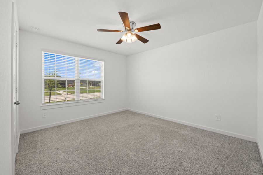 Spacious, unfurnished interior of a new home in , Rosharon (Image 34).