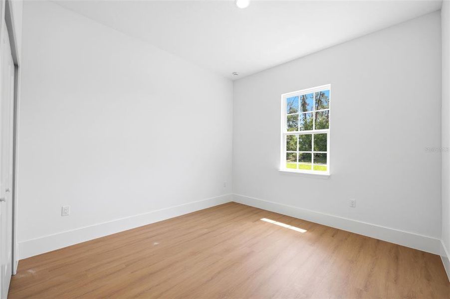 Spacious, unfurnished interior of a new home in , Ocala (Image 27).