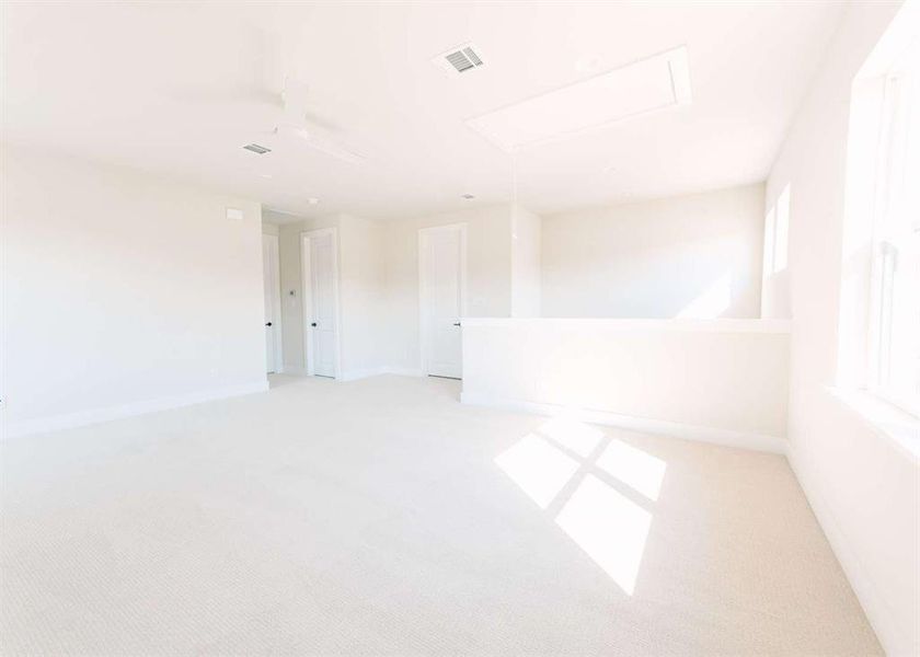 Spacious, unfurnished interior of a new home in , Aledo (Image 19).