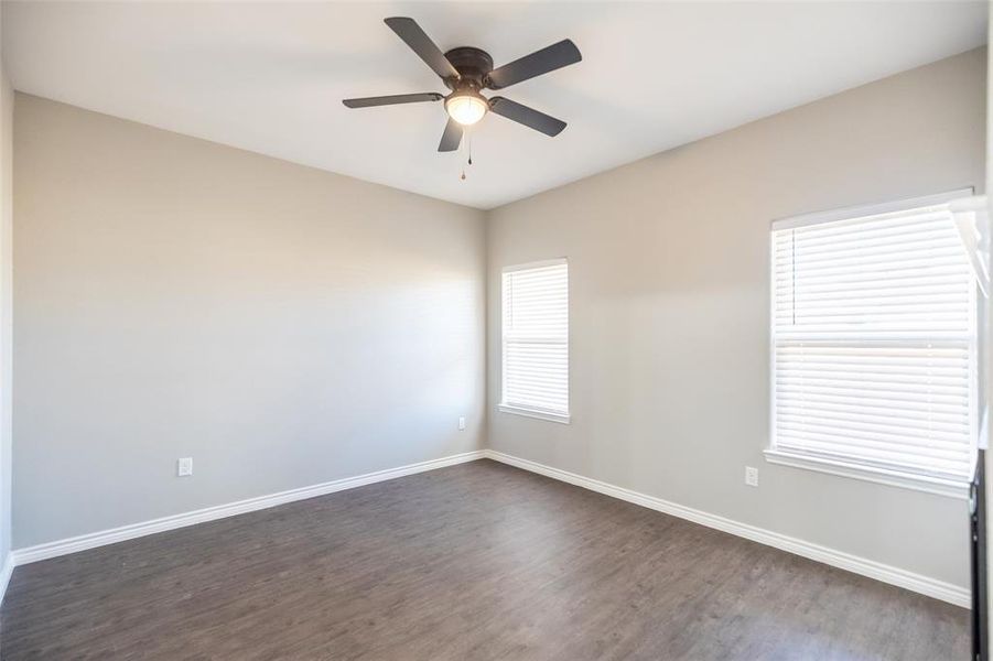 Spacious, unfurnished interior of a new home in , Abilene (Image 26).