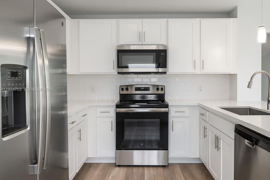 Furnished interior view inside a new home in , West Palm Beach (Image 4).