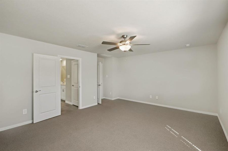 Photo is not of the actual home, but is an inspirational photo of builder’s model home and may depict options, furnishings, and/or decorator features that are not included.