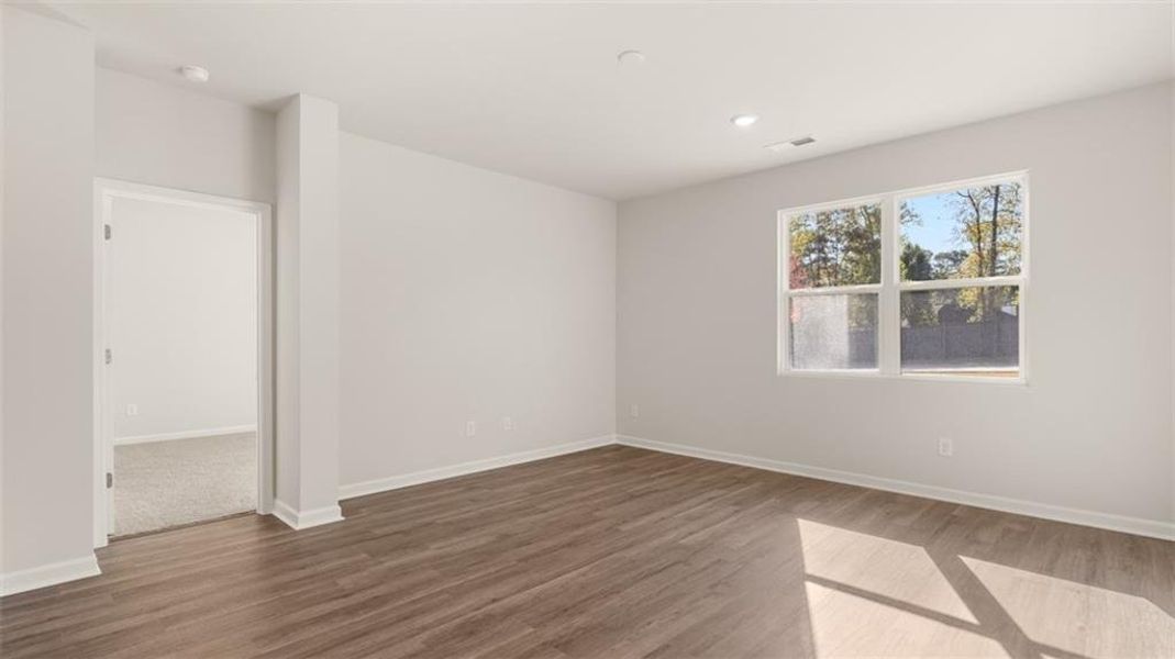 Spacious, unfurnished interior of a new home in Jackson Landing, Jefferson (Image 34).