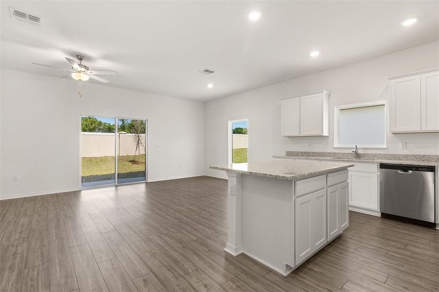 Image 16 of a home in Peach Crossings.