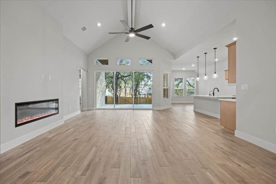 Spacious, unfurnished interior of a new home in 6 Creeks, Kyle (Image 16). Spacious, unfurnished interior of a new home in 6 Creeks, Kyle (Image 16).